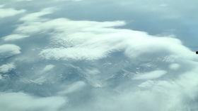 他从大雾降落,探寻神秘诞生的奥秘