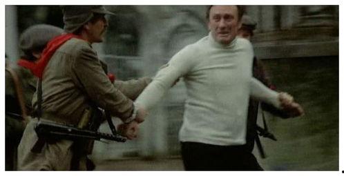 像警察一样活着,像男人一样死去,生如警魂，死为英灵